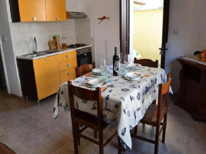 Three-room holiday home with outdoor space and a few steps from the cliff, Torre Dell'orso